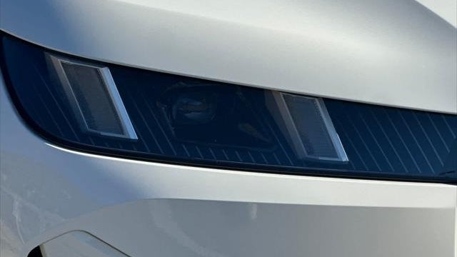 2026 BMW iX xDrive60