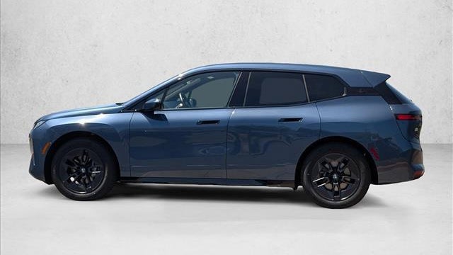2026 BMW iX xDrive60