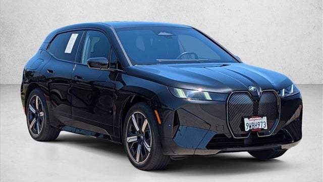 2026 BMW iX xDrive60