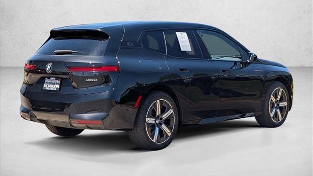 2026 BMW iX xDrive60