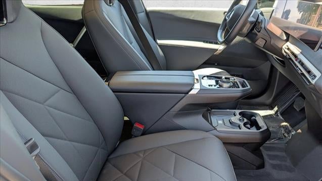 2026 BMW iX xDrive60