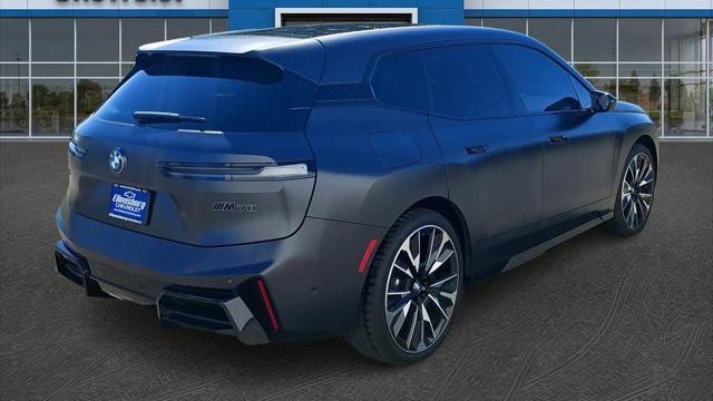2026 BMW iX M70