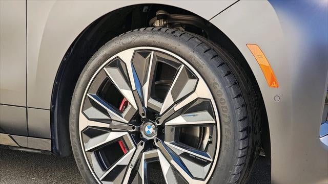 2026 BMW iX M70