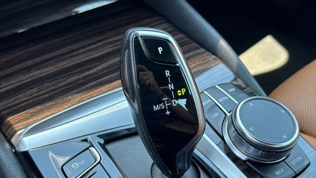 2023 BMW 5 Series 530e