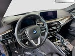 2022 5 Series Thumbnail 32