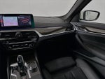 2023 5 Series Thumbnail 24