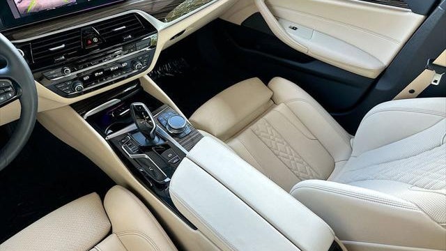 2023 BMW 5 Series 530i xDrive