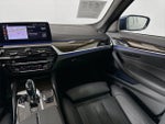 2023 5 Series Thumbnail 25