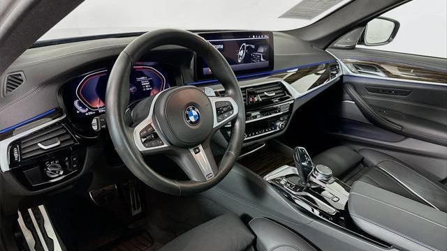 2023 BMW 5 Series M550i xDrive