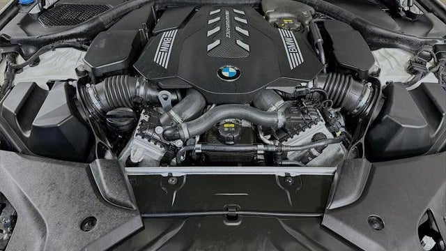 2022 BMW 5 Series M550i xDrive