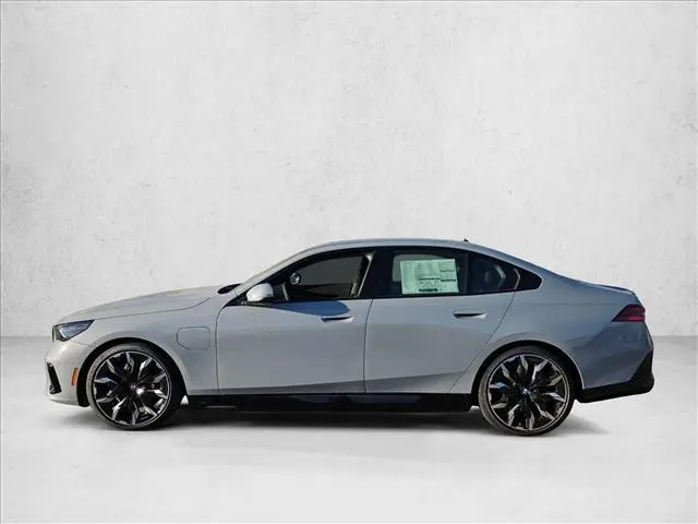 2027 BMW 550e - $85,737