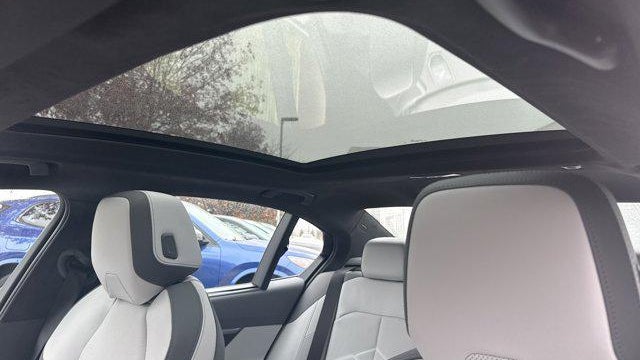 2026 BMW 5 Series 550e xDrive