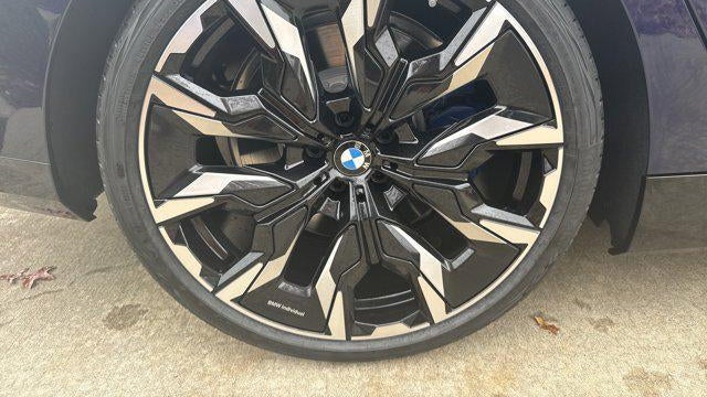 2026 BMW 5 Series 550e xDrive
