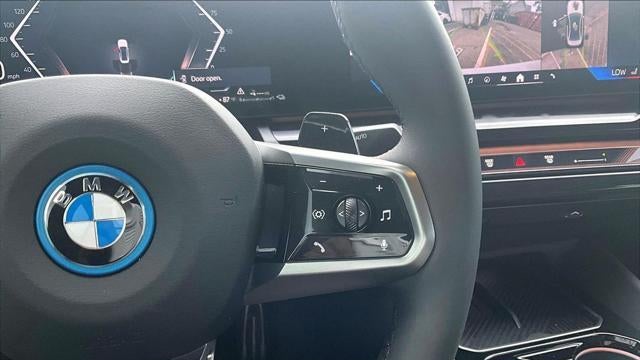 2026 BMW 5 Series 550e xDrive