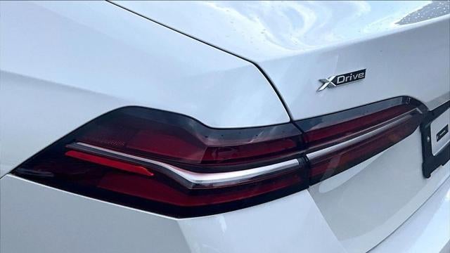 2026 BMW 5 Series 550e xDrive