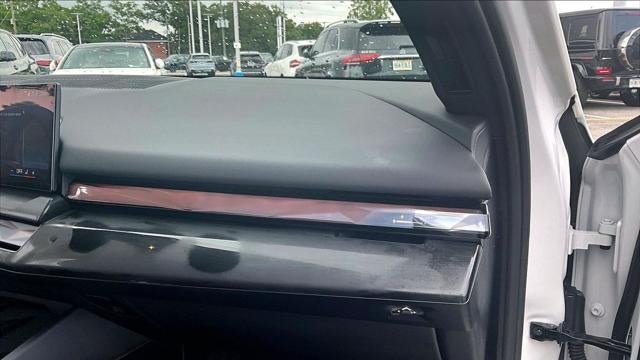 2026 BMW 5 Series 550e xDrive