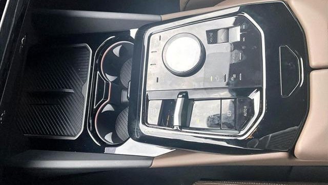 2026 BMW 5 Series 550e xDrive
