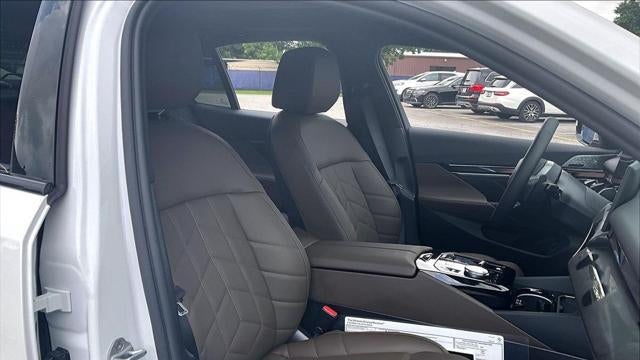 2026 BMW 5 Series 550e xDrive