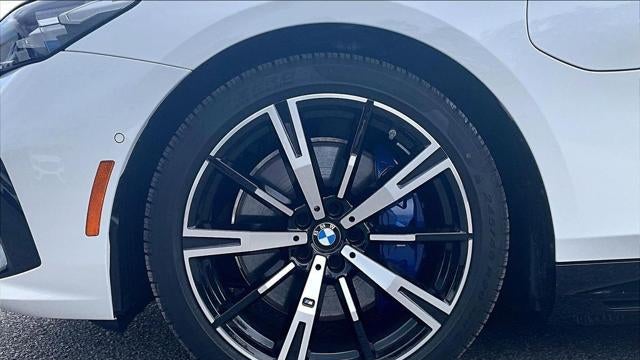 2026 BMW 5 Series 550e xDrive