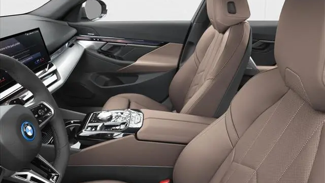 2027 BMW 5 Series 550e xDrive