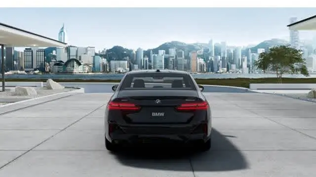 2027 BMW 5 Series 550e xDrive