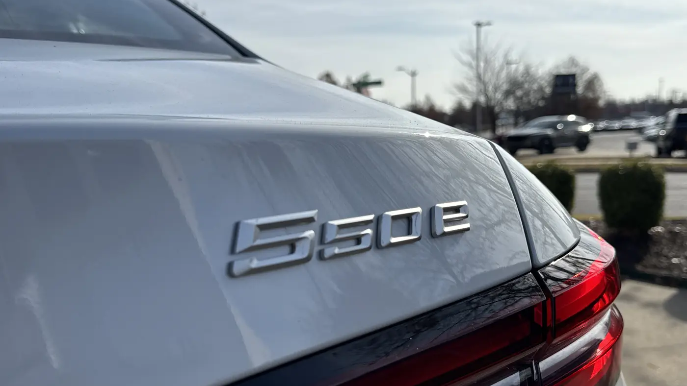 2026 BMW 5 Series 550e xDrive