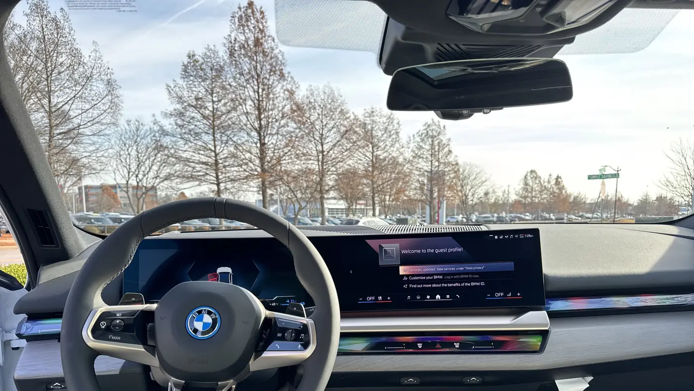 2026 BMW 5 Series 550e xDrive