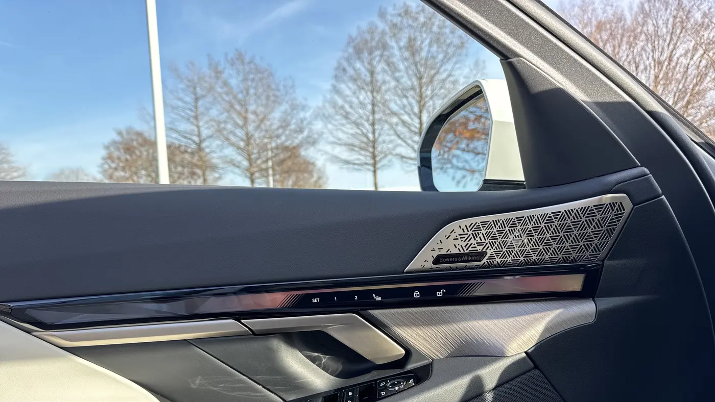 2026 BMW 5 Series 550e xDrive