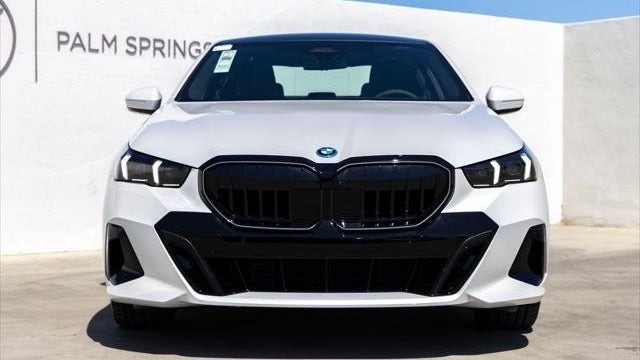 2027 BMW 5 Series 550e xDrive