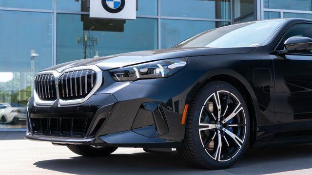 2027 BMW 5 Series 550e xDrive