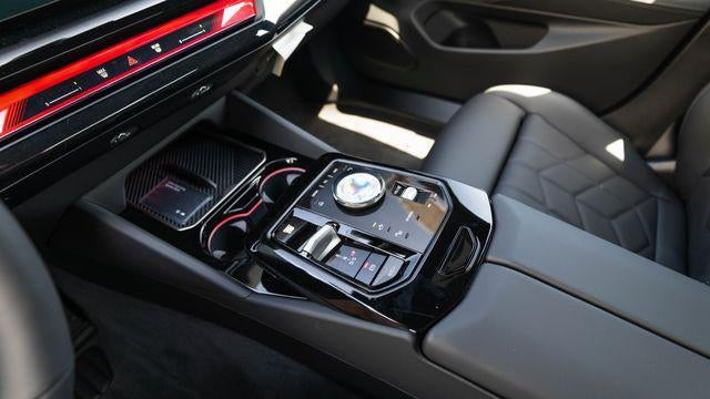 2027 BMW 5 Series 550e xDrive