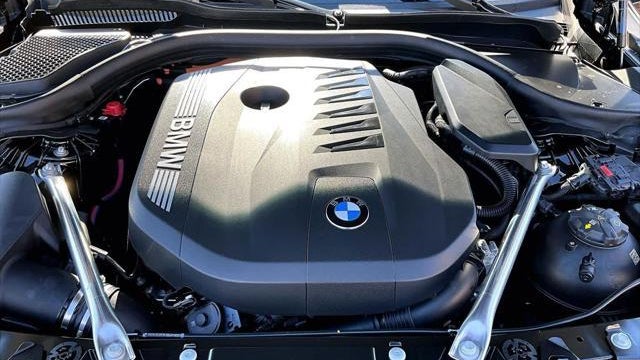 2026 BMW 5 Series 550e xDrive