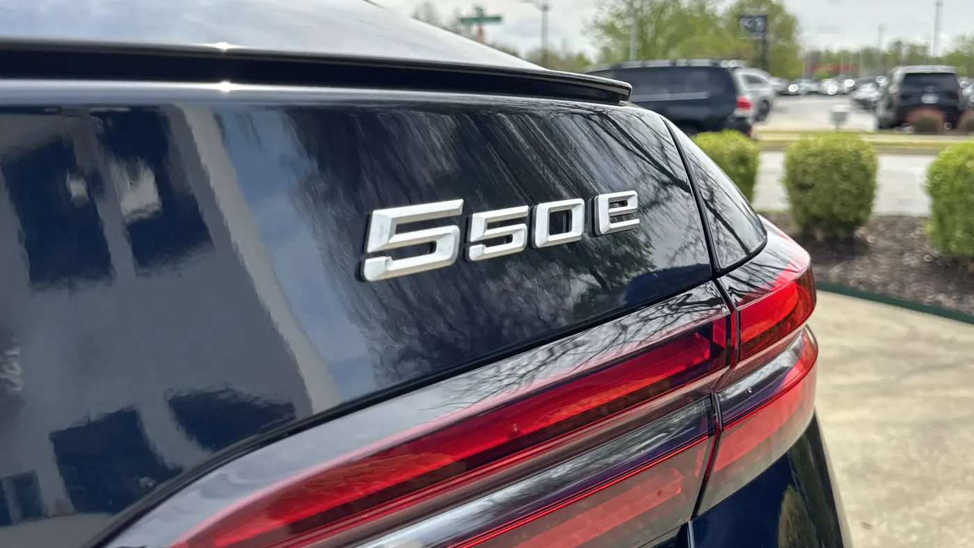 2026 BMW 5 Series 550e xDrive