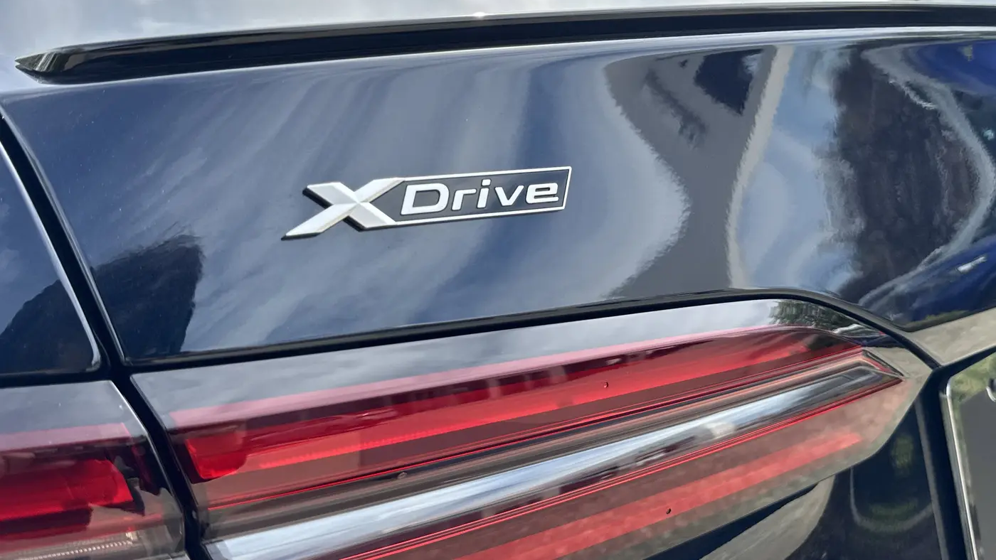 2026 BMW 5 Series 550e xDrive