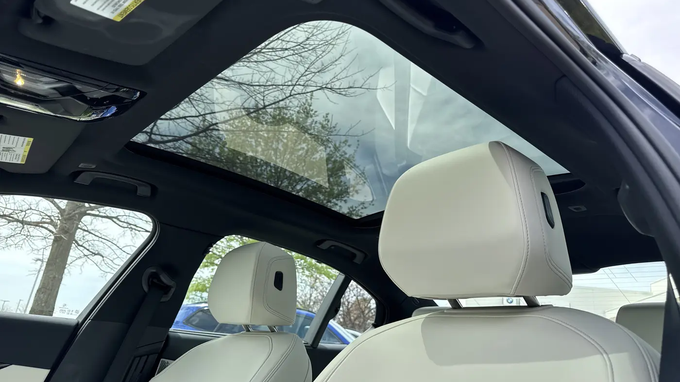 2026 BMW 5 Series 550e xDrive
