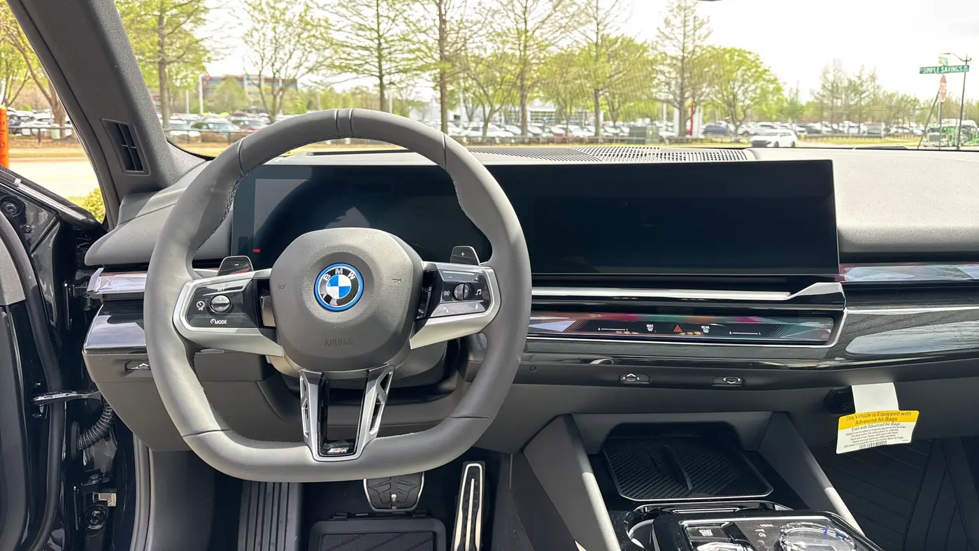 2026 BMW 5 Series 550e xDrive