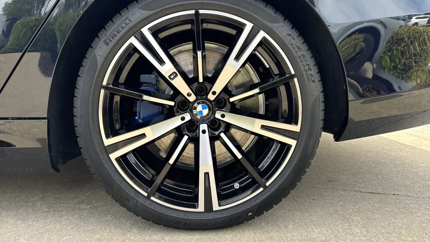 2026 BMW 5 Series 550e xDrive