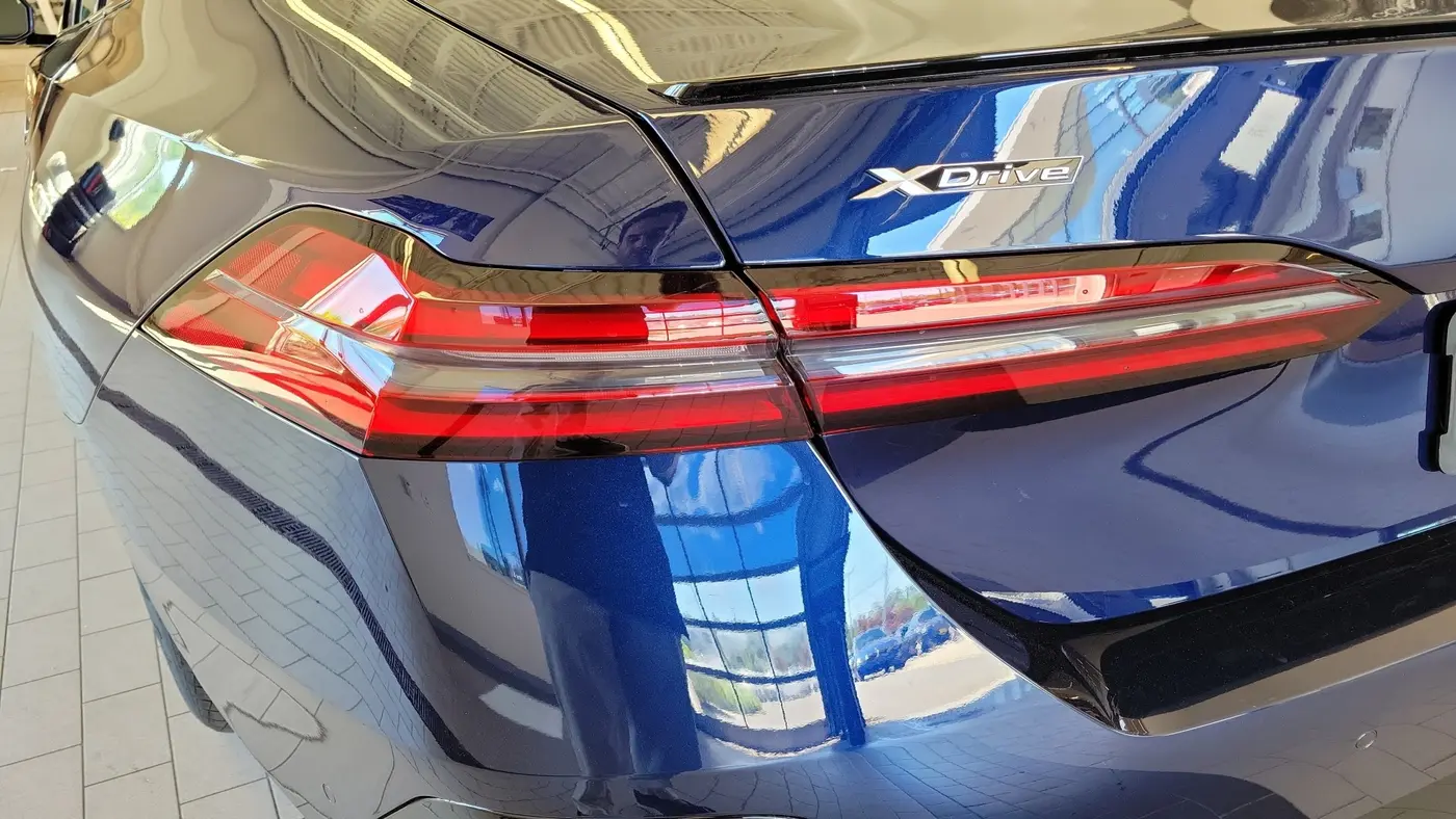 2027 BMW 5 Series 550e xDrive