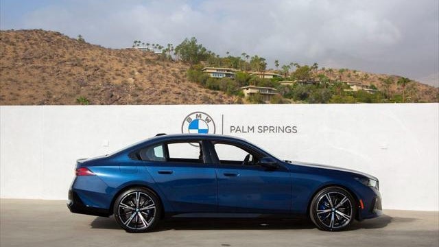 2026 BMW 5 Series 550e xDrive