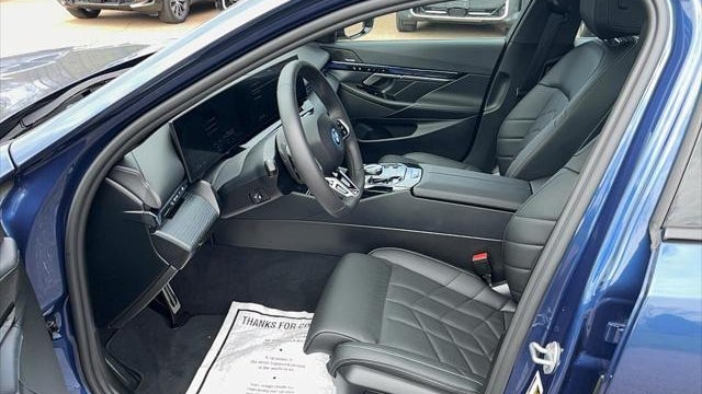 2026 BMW 5 Series 550e xDrive