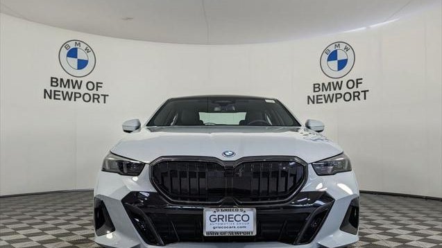 2027 BMW 5 Series 550e xDrive