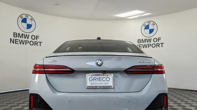 2027 BMW 5 Series 550e xDrive