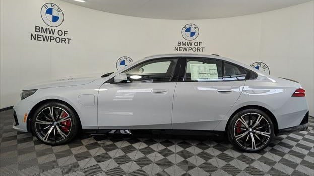 2027 BMW 5 Series 550e xDrive