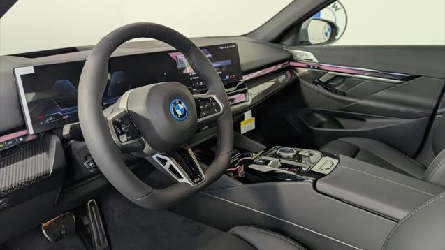 2027 BMW 5 Series 550e xDrive