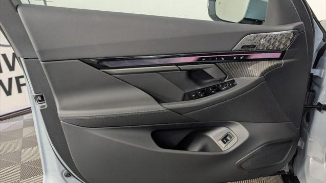 2027 BMW 5 Series 550e xDrive