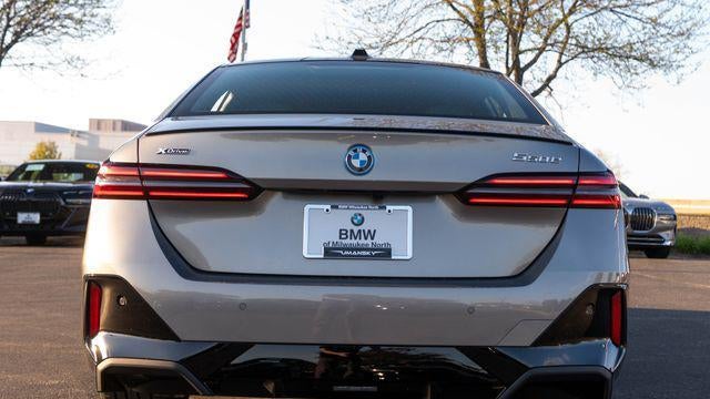 2027 BMW 5 Series 550e xDrive