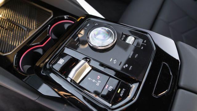 2027 BMW 5 Series 550e xDrive