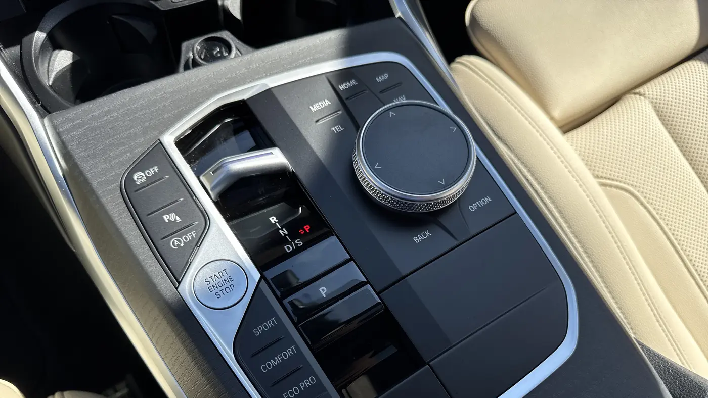 2026 BMW 3 Series 330i
