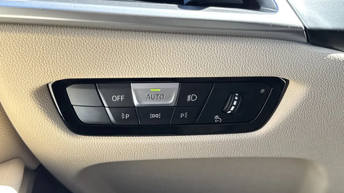 2026 BMW 3 Series 330i