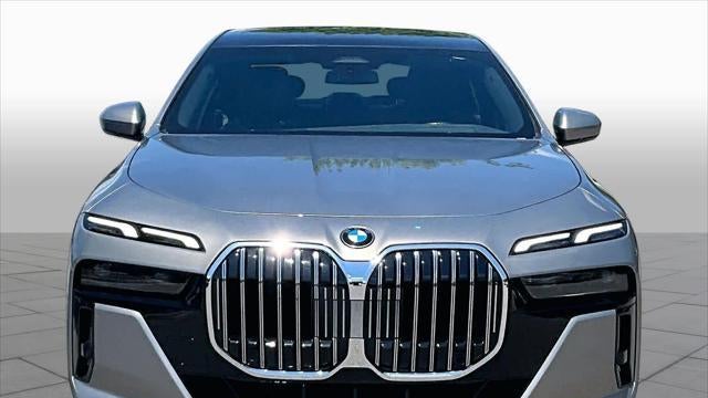 2025 BMW 7 Series 740i